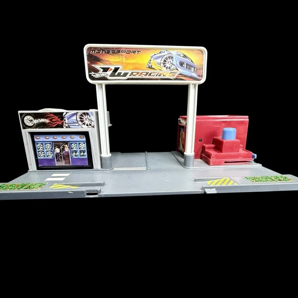 Hot Wheels‎ Mega City Pack 2007 Playset Town Buildings Garage